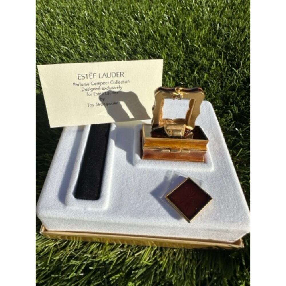 ESTEE LAUDER PERFUME COMPACT RARE 2002 ROMANTIC EDITION MIBB ~ BEAUTIFUL - Picture 4 of 16